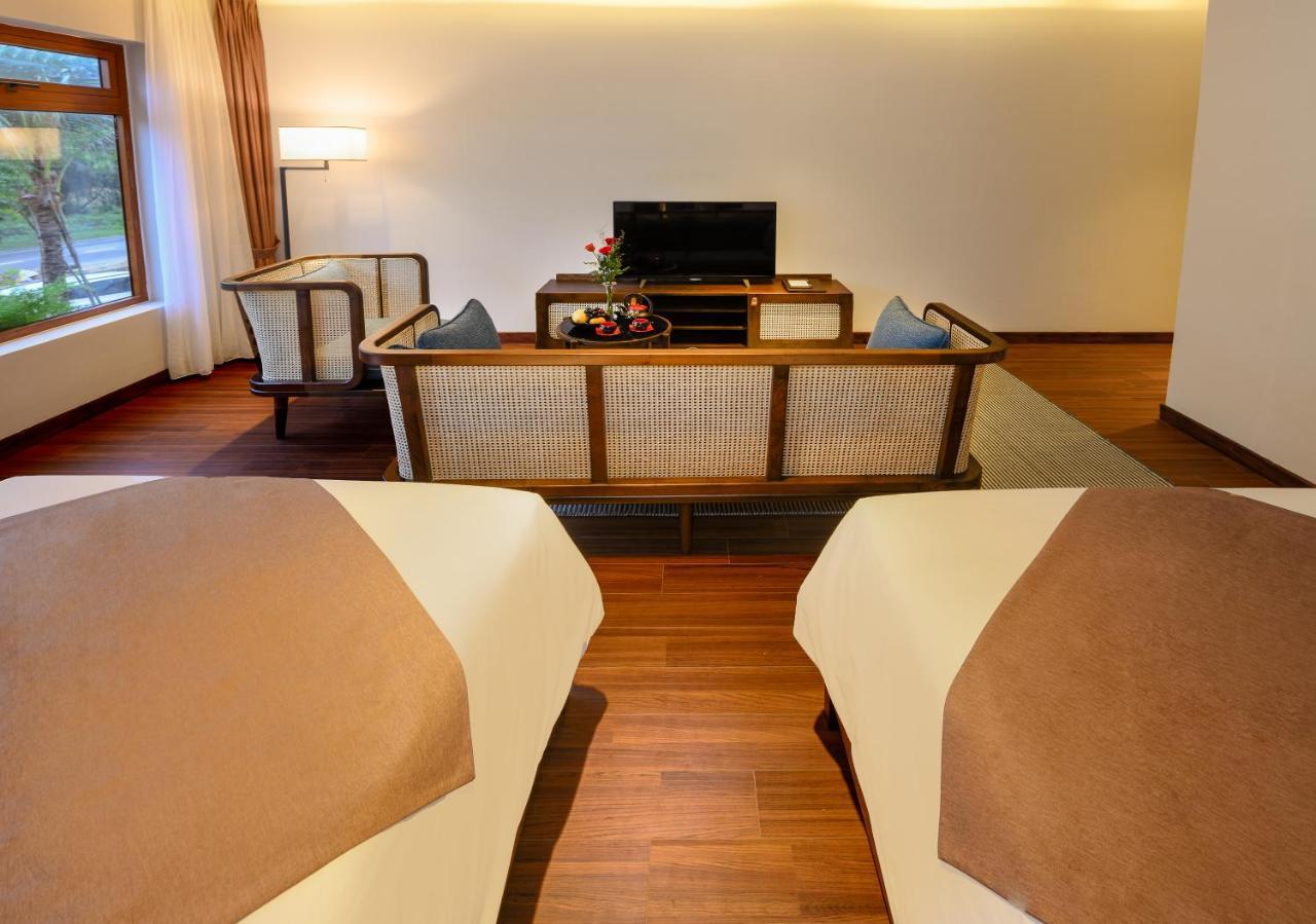 The Blossom Hoi An Ocean Front Hotel & Spa Esterno foto